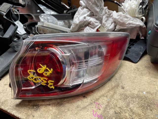 Mazda Axela BL 2009-2013 R Tail Light
