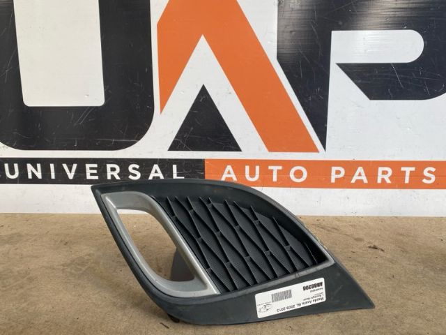 Mazda Axela BL 2009-2013 L Spotlight Bezel