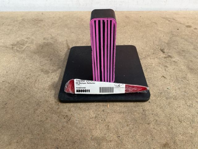 Toyota Corolla ZRE182 RR Bumper Reflector