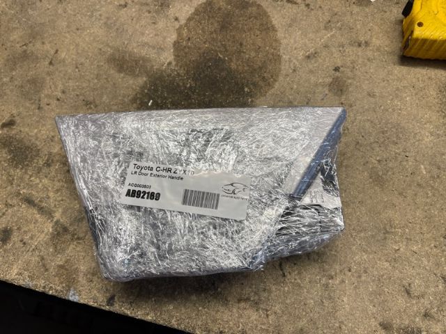 Toyota C-HR ZYX10 LR Door Exterior Handle