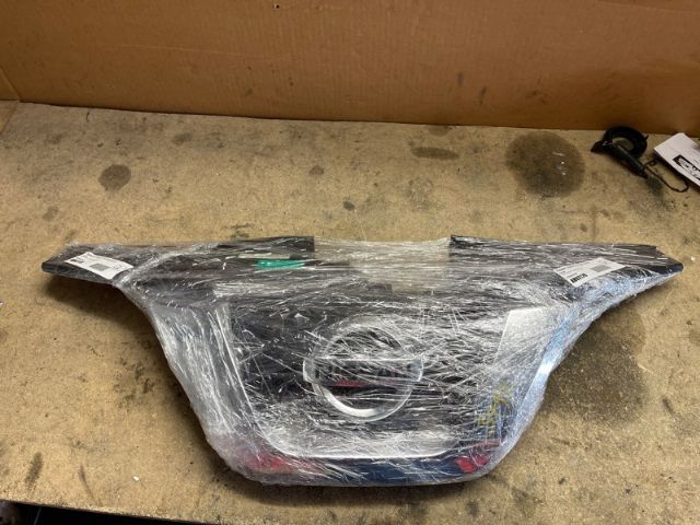 Nissan Juke F15 2012-2014 Grille