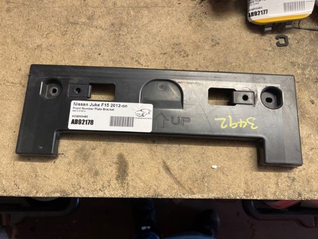 Nissan Juke F15 2012-2014 Front Number Plate Bracket