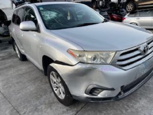 Toyota Highlander GSU45 2010-2013