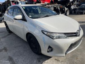 Toyota Auris ZRE186