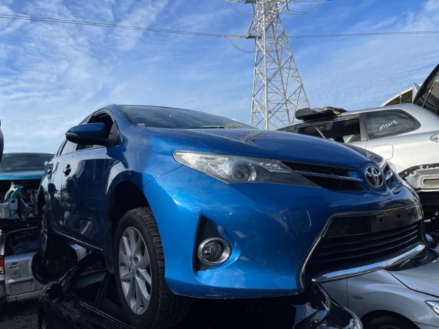 Toyota Corolla ZRE182