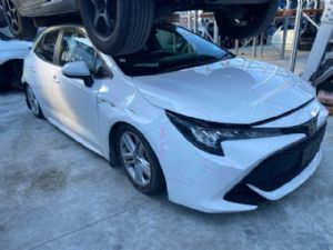 Toyota Corolla MZEA12