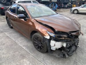 Toyota Camry AXVH71
