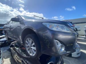 Toyota Camry AVV50