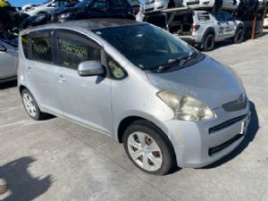 Toyota Ractis SCP100 2005-2009