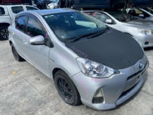 Toyota Aqua NHP10 2011-2015