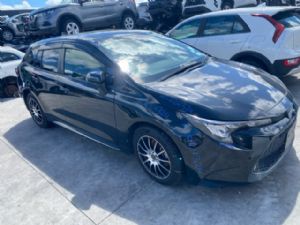 Toyota Corolla ZWE211