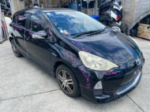 Toyota Aqua NHP10 2011-2015