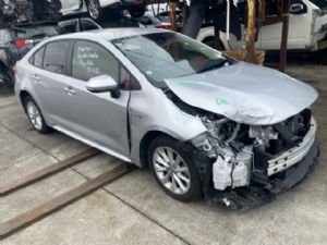 Toyota Corolla ZWE211