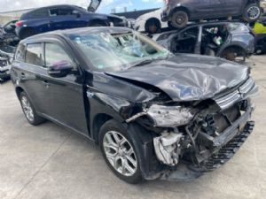 Mitsubishi Outlander GG2W Hybrid