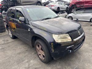 Suzuki Escudo TD54W