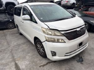 Toyota Vellfire ANH20