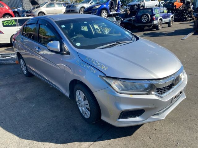 Honda Grace GM4
