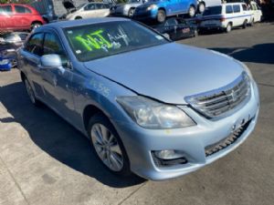 Toyota Crown GWS204 2008-2012